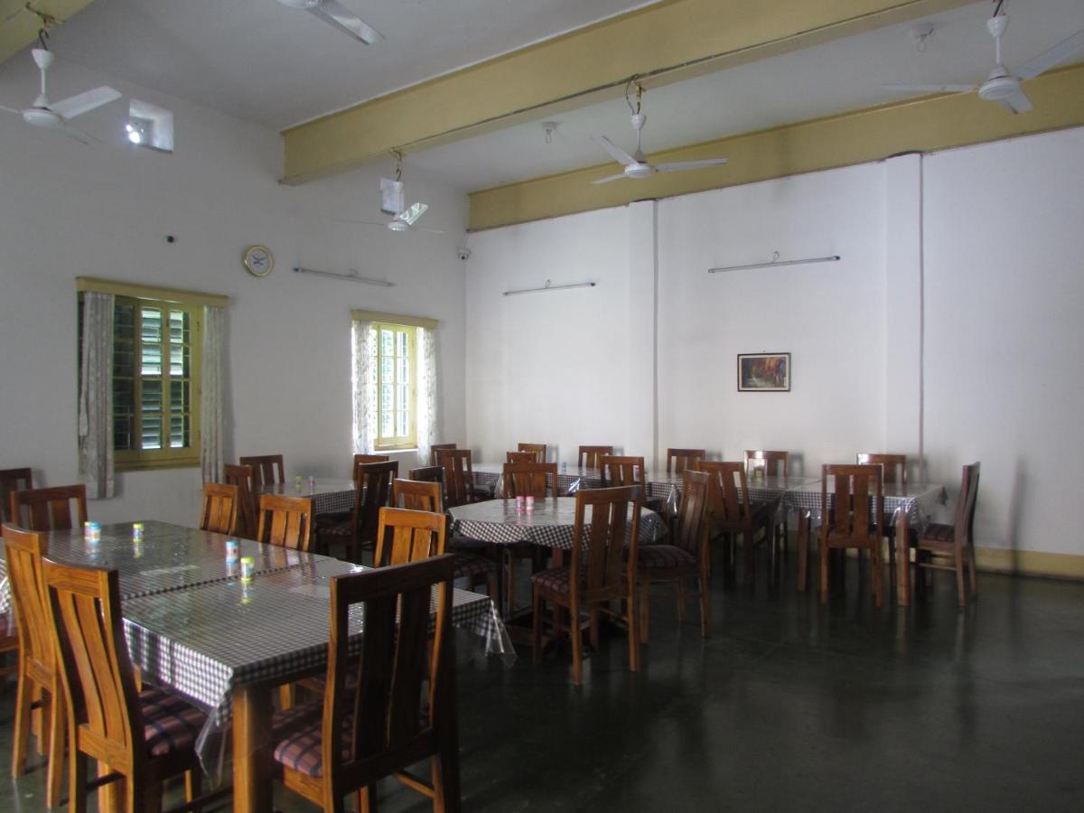 Ywca Gallway Guest House Kalkutta Kültér fotó